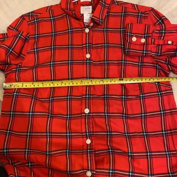 New. J. Crew plaid boyfriend shirt in perfect condition. Size Xs. - Picture 4 of 6